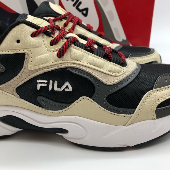 Fila Luminance Sneakers - Picture 3 of 11